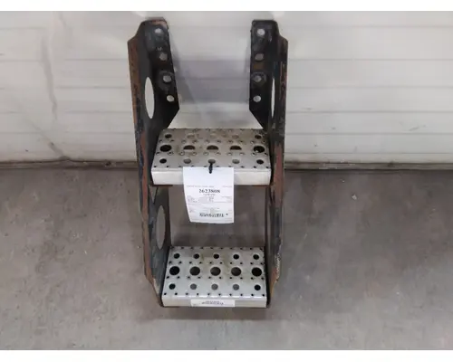 KENWORTH T800B FRAME STEP