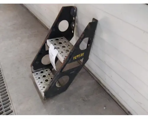 KENWORTH T800B FRAME STEP