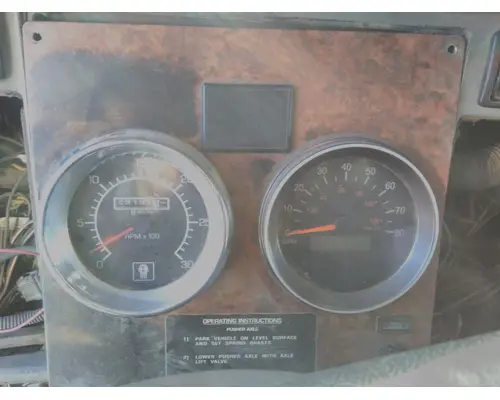 KENWORTH T800B GAUGE CLUSTER