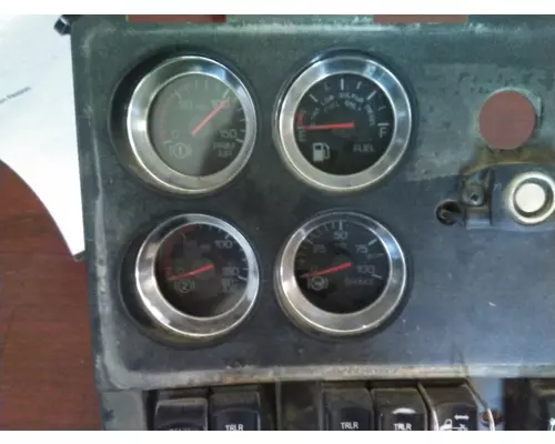 KENWORTH T800B GAUGE CLUSTER