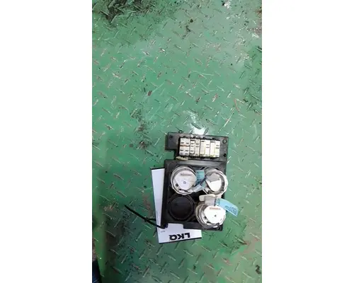 KENWORTH T800B GAUGE CLUSTER