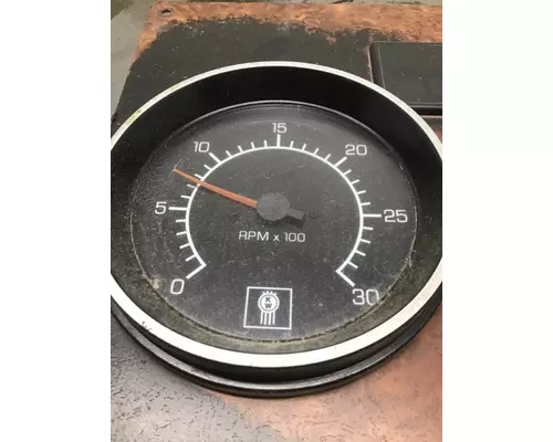 KENWORTH T800B GAUGE CLUSTER