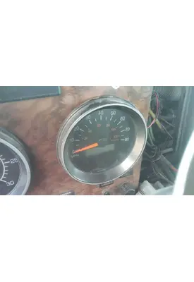 KENWORTH T800B GAUGE SPEEDOMETER