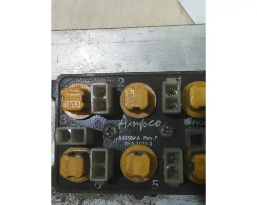 KENWORTH T800B GAUGE SPEEDOMETER