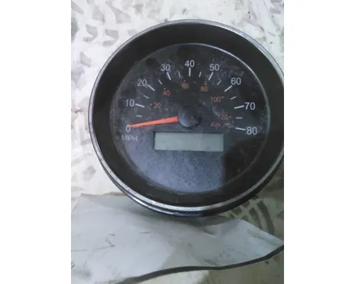 KENWORTH T800B GAUGE SPEEDOMETER