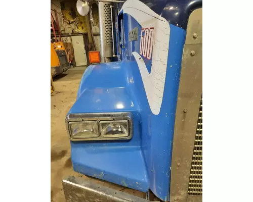 KENWORTH T800B HOOD