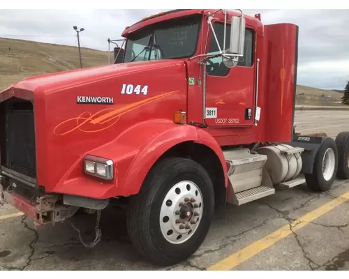 KENWORTH T800B HOOD