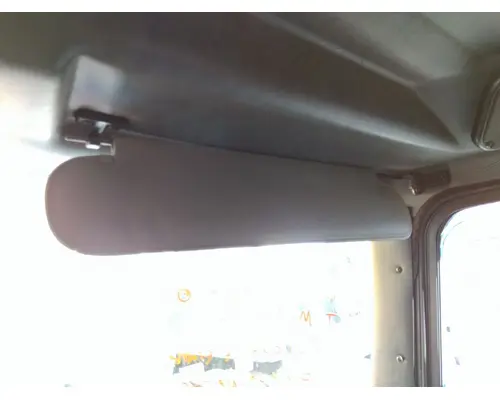 KENWORTH T800B INTERIOR SUN VISOR