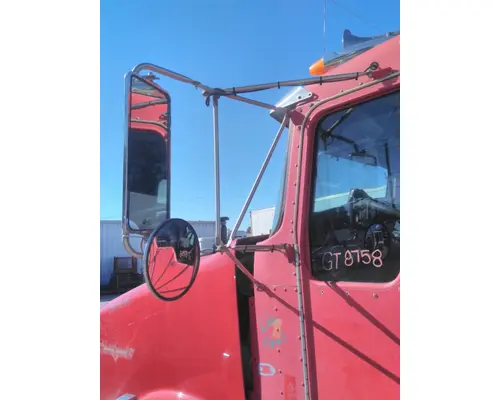 KENWORTH T800B MIRROR ASSEMBLY CABDOOR