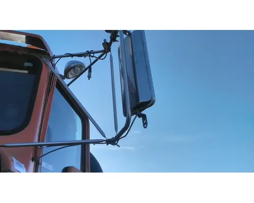 KENWORTH T800B MIRROR ASSEMBLY CABDOOR