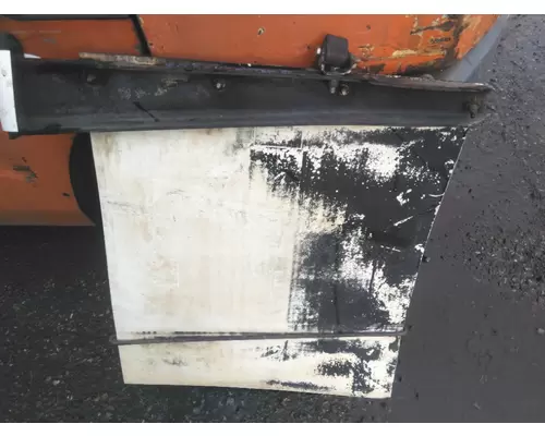 KENWORTH T800B MUD FLAP
