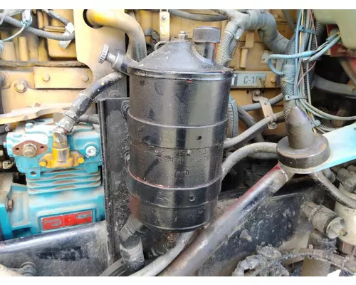 KENWORTH T800B POWER STEERING RESERVOIR