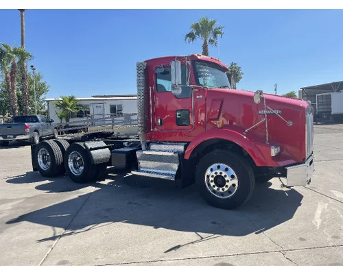 KENWORTH T800B Vehicle For Sale