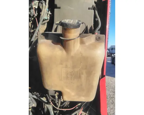 KENWORTH T800B WINDSHIELD WASHER RESERVOIR