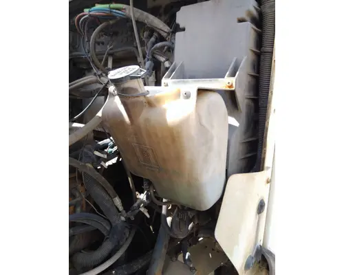 KENWORTH T800B WINDSHIELD WASHER RESERVOIR