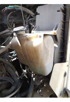 KENWORTH T800B WINDSHIELD WASHER RESERVOIR