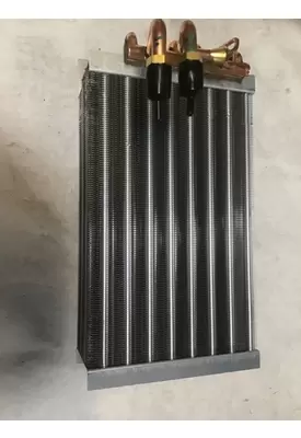 KENWORTH T800 Air Conditioner Condenser