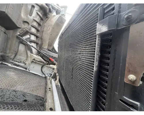 KENWORTH T800 Air Conditioner Condenser