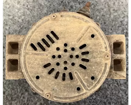 KENWORTH T800 Alternator