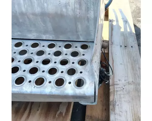 KENWORTH T800 Battery BoxTray