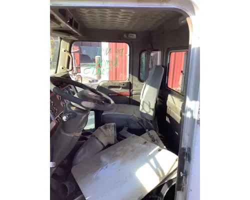 KENWORTH T800 CAB ASSEMBLY