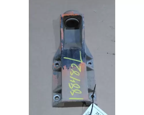 KENWORTH T800 CAB MOUNT,BRACKET