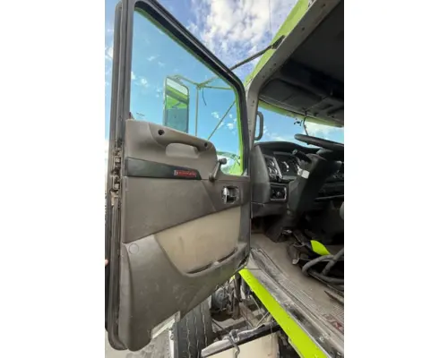 KENWORTH T800 Cab Assembly