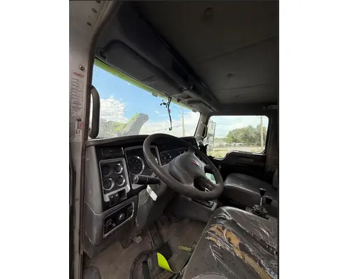 KENWORTH T800 Cab Assembly