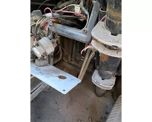 KENWORTH T800 Cab Mount