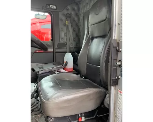 KENWORTH T800 Cab Mount