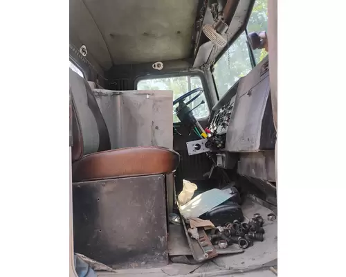 KENWORTH T800 Cab