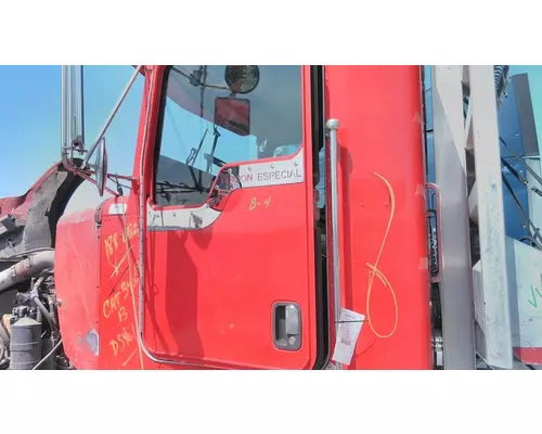 KENWORTH T800 DOOR ASSEMBLY, FRONT