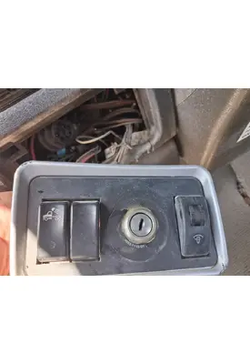 KENWORTH T800 Dash/Console Switch