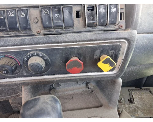 KENWORTH T800 Dash/Console Switch