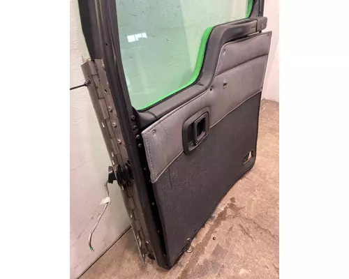 KENWORTH T800 Door Assembly, Front