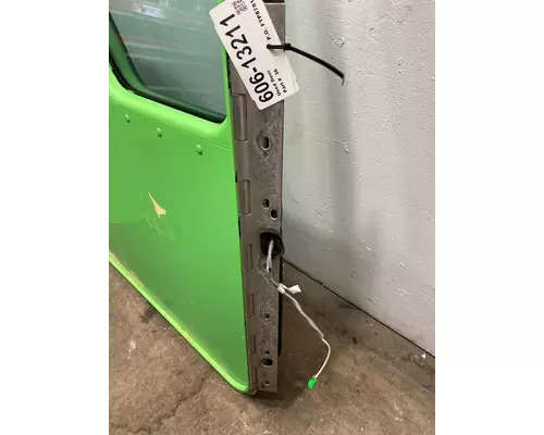 KENWORTH T800 Door Assembly, Front