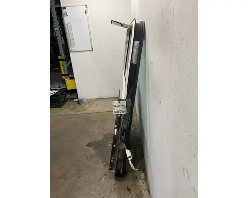 KENWORTH T800 Door Assembly, Front