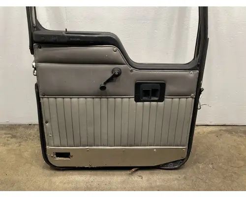 KENWORTH T800 Door Assembly, Front