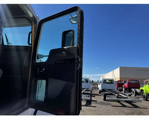KENWORTH T800 Door Assembly, Front