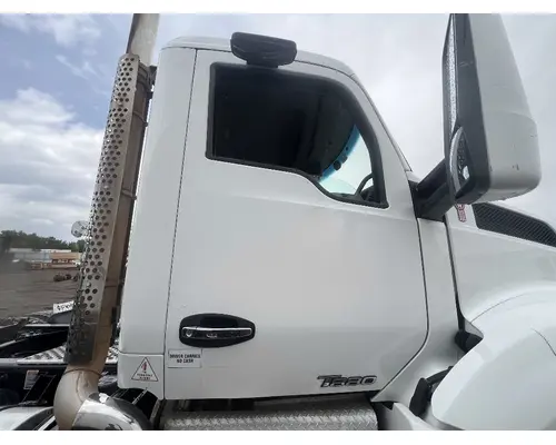 KENWORTH T800 Door Assembly, Front