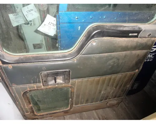 KENWORTH T800 Door Assembly, Front