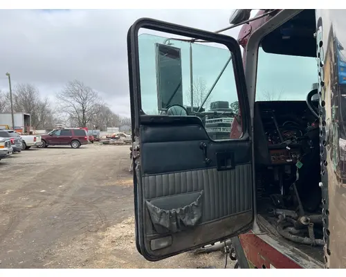 KENWORTH T800 Door Assembly, Front