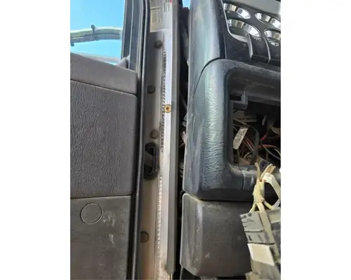 KENWORTH T800 Door Assembly, Front