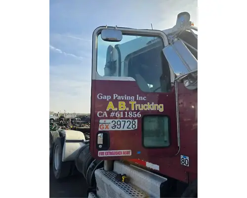 KENWORTH T800 Door Assembly, Front