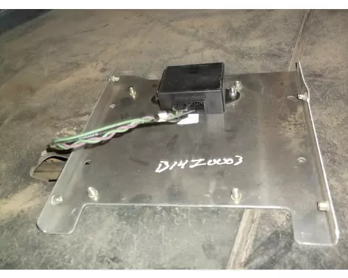 KENWORTH T800 ELECTRONIC PARTS MISC