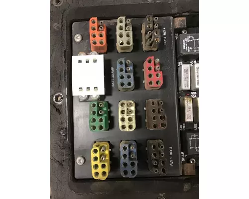 KENWORTH T800 FUSE BOX