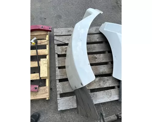 KENWORTH T800 Fender Extension