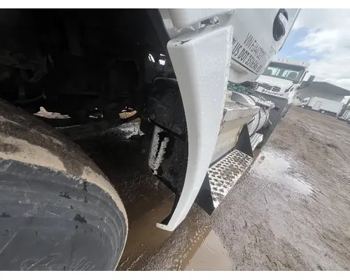 KENWORTH T800 Fender Extension