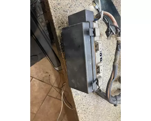 KENWORTH T800 Fuse Box