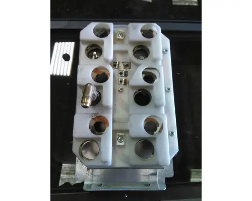 KENWORTH T800 GAUGE CLUSTER